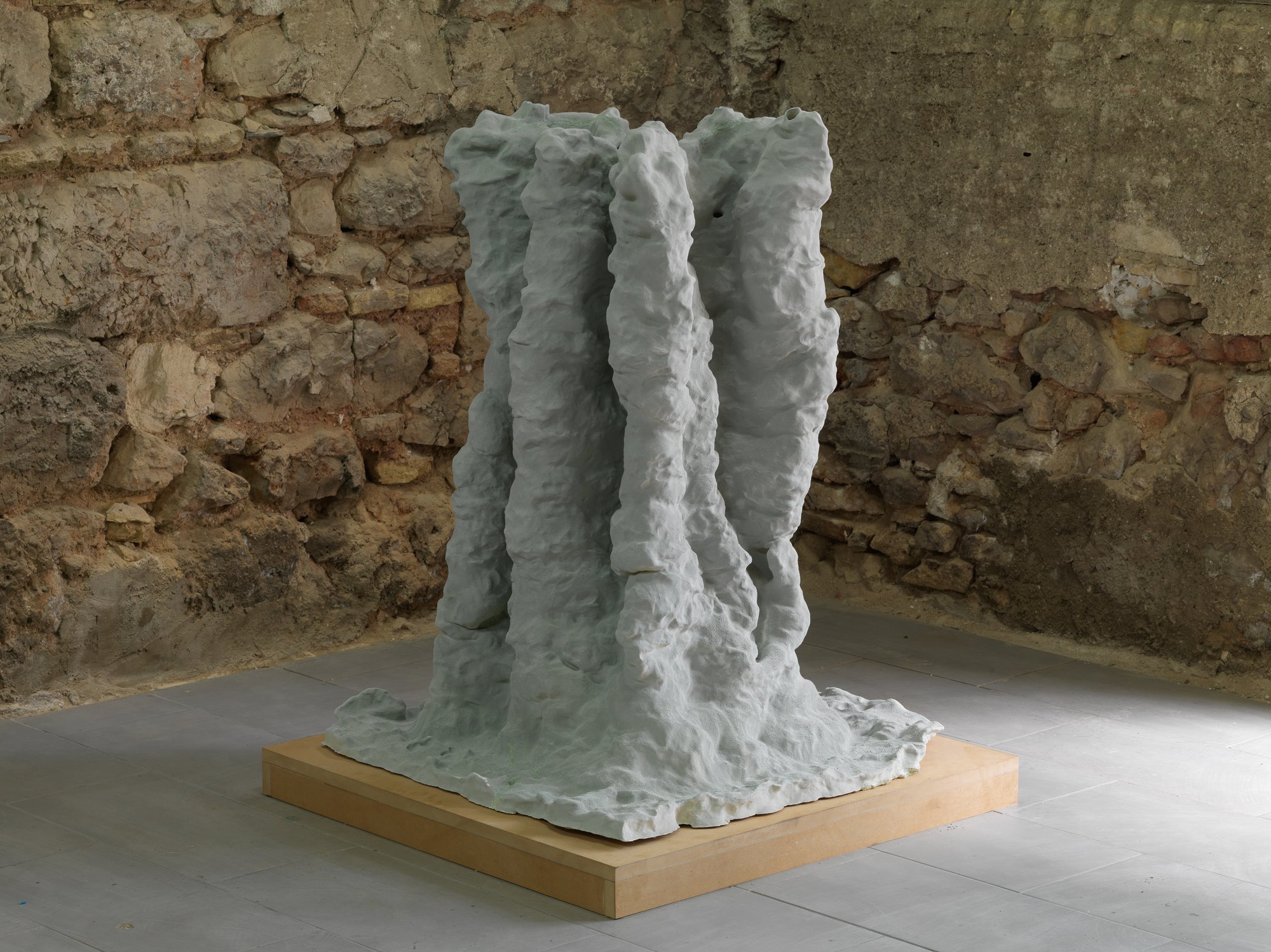 Emre Hüner, Catastrotholus, engobe, fired clay, 82 x 82 x 110 cm (32 1/4 x 32 1/4 x 43 1/4 in), 2012