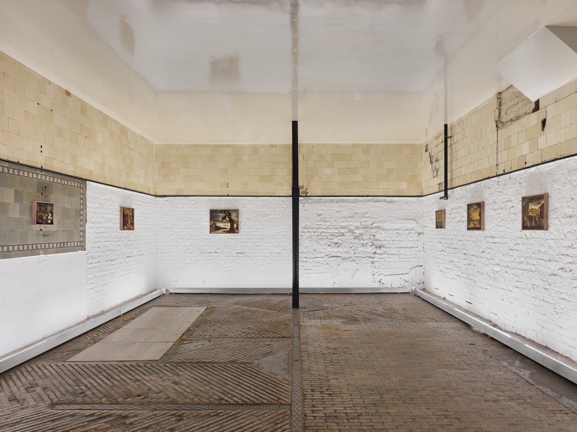 Installation view, Luigi Zuccheri, Sylvia Kouvali, London, 2025