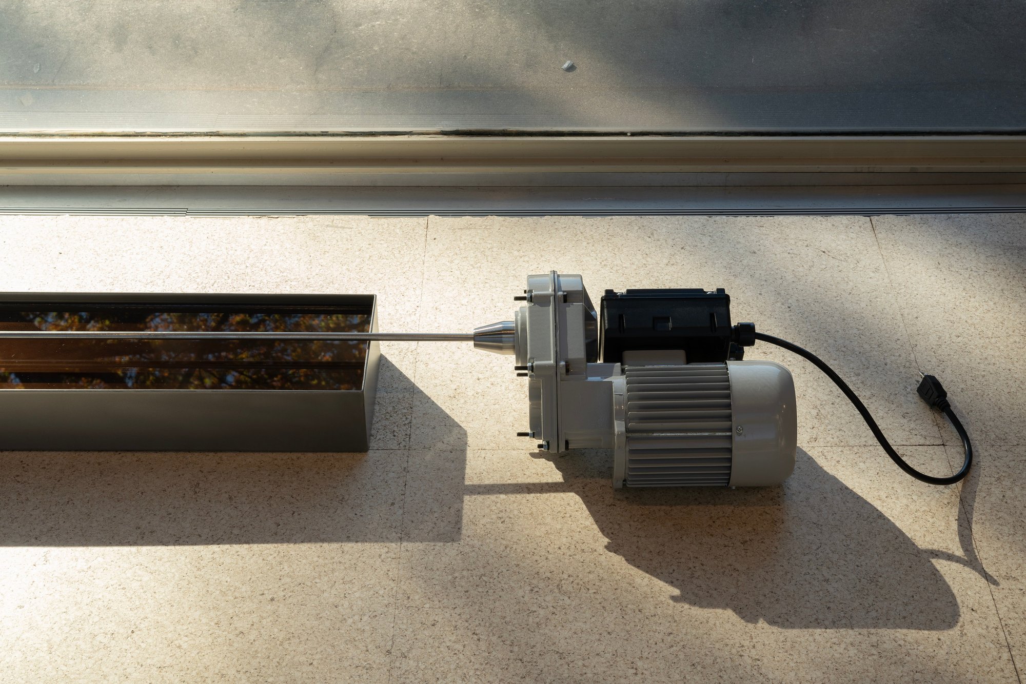 Grant Mooney, Deisal c. i,ii [detail], 2024, rotary motor, steel, glass, polyurethane, iron, water, 203 x 30.5 x 25.5 cm
Installation view, calsis, Ezra and Cecile Zilkha Gallery, Middletown, 2024